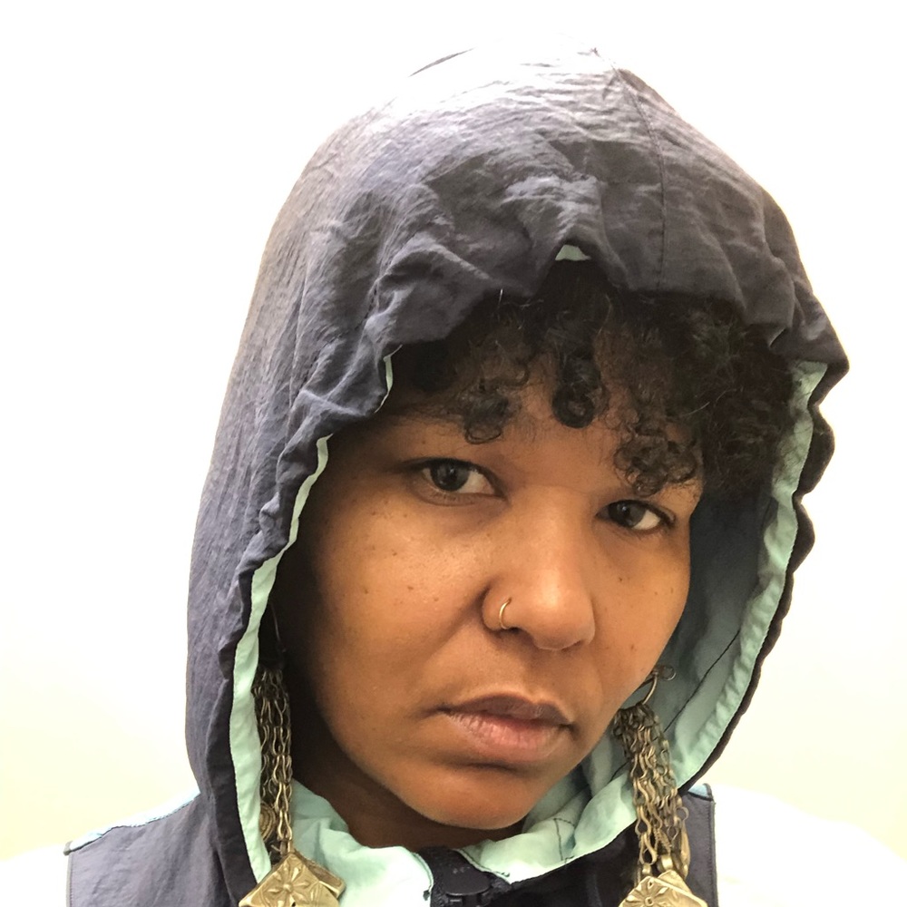 Meet your Posher, Latoya